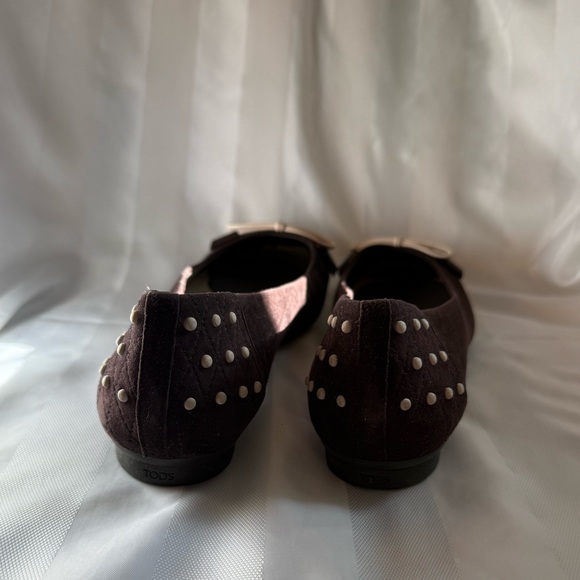 Tod’s Brown Suede Ballerina Flats with Pearl Accents — Size 38 1/2 - Picture 3 of 6